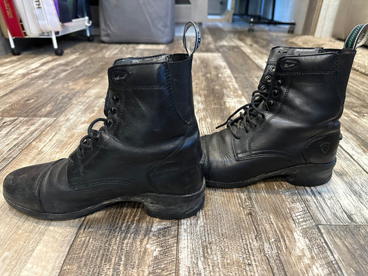 Women’s 7 Ariat Paddock Boots